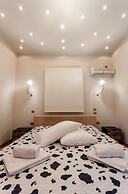 Aquarius - Glyfada Detached House