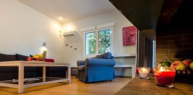 Aquarius - Glyfada Detached House