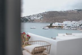 Mymykonos II Beachfront Villa