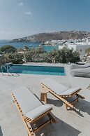 Mymykonos II Beachfront Villa