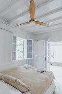 Mymykonos II Beachfront Villa