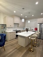 Navii Estates - Vacations Elevated, Homes Perfected