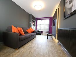 Liverpool City, Fairfield Duplex Suite