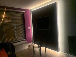 Liverpool City, Fairfield Duplex Suite