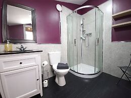 Liverpool City, Fairfield Duplex Suite