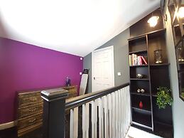 Liverpool City, Fairfield Duplex Suite