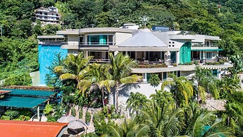 Family Vacation Home, 10 Miles From Downtown Pv Romantic Zone, Ocean F