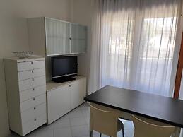 Modern Flat in a Quiet Area Near the Beach