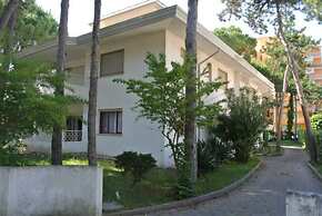 Modern Flat in a Quiet Area Near the Beach