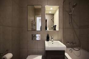 The Harlesden Place - Modern 3bdr Flat With Balcony