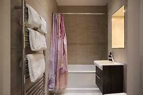 The Harlesden Place - Modern 3bdr Flat With Balcony