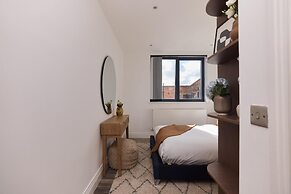 The Harlesden Place - Modern 3bdr Flat With Balcony