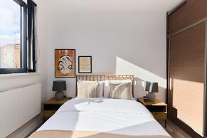 The Harlesden Place - Modern 3bdr Flat With Balcony