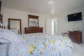 Aruban Home Close to Beach