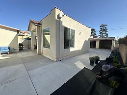 NEW 2BR House IN Glendale Built in 2024 With Garage Private Patio p77