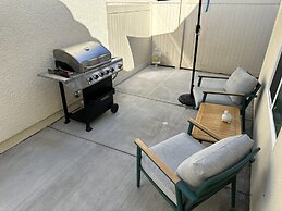 NEW 2BR House IN Glendale Built in 2024 With Garage Private Patio p77