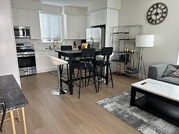 NEW 2BR House IN Glendale Built in 2024 With Garage Private Patio p77