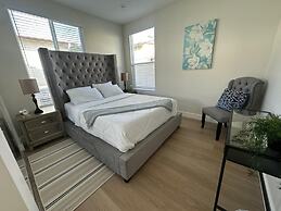 NEW 2BR House IN Glendale Built in 2024 With Garage Private Patio p77