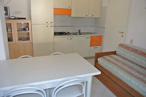 Cozy and Comfy Flat for 4 in Lignano Sabbiadoro