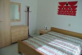 Cozy and Comfy Flat for 4 in Lignano Sabbiadoro