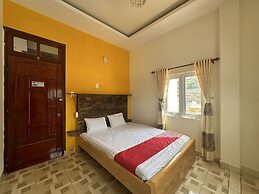 SPOT ON 1229 Happy Dream Homestay