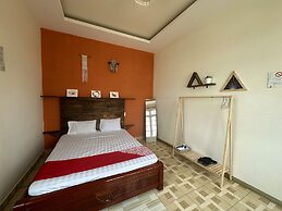 SPOT ON 1229 Happy Dream Homestay