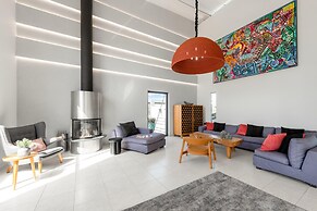 Villa Shanti by Cura Villas Collection