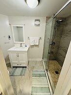 Charming 2 Bedroom Hideaway