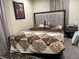 5 Bedroom Apartment Hotel