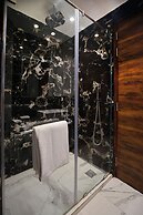 OPO Hotel Iffco Chowk