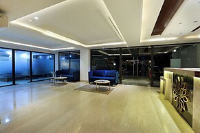 OPO Hotel Iffco Chowk