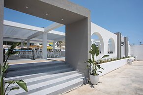 Aiora Aqua Resort