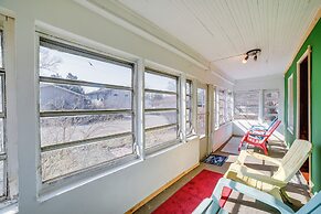 Dog-friendly Michigan City Home - 3 Mi to Beach!