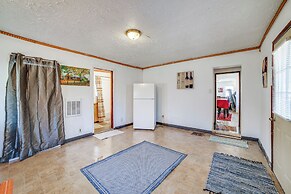 Dog-friendly Michigan City Home - 3 Mi to Beach!