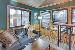 Peaceful Lake Almanor Hideaway, Fish, Hunt + Hike!