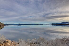 Peaceful Lake Almanor Hideaway, Fish, Hunt + Hike!