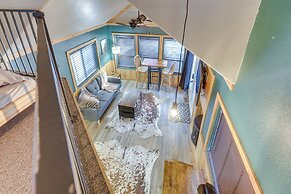 Peaceful Lake Almanor Hideaway, Fish, Hunt + Hike!