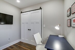 Condo w/ Pool: Walk to University of Mississippi!