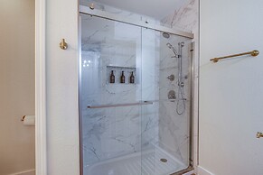 Condo w/ Pool: Walk to University of Mississippi!