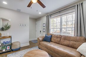 Condo w/ Pool: Walk to University of Mississippi!