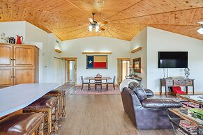 Canyon Rim Retreat w/ Private Yard & Hot Tub!