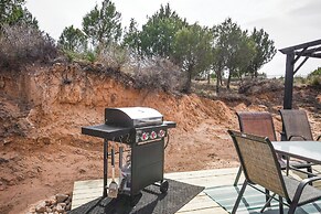 Canyon Rim Retreat w/ Private Yard & Hot Tub!