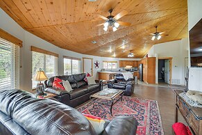 Canyon Rim Retreat w/ Private Yard & Hot Tub!