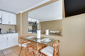 Daytona Beach Oceanfront Condo w/ Pool Access!