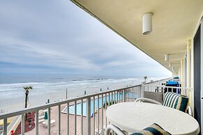 Daytona Beach Oceanfront Condo w/ Pool Access!