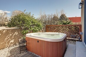 Taos Home w/ Private Hot Tub, Sauna & Gas Grill!