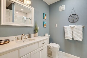 Taos Home w/ Private Hot Tub, Sauna & Gas Grill!