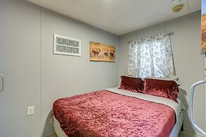Morriston Getaway w/ Patio - Near Hits Farm!