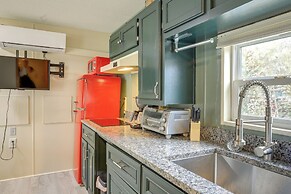 Morriston Getaway w/ Patio - Near Hits Farm!