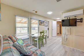 Morriston Getaway w/ Patio - Near Hits Farm!